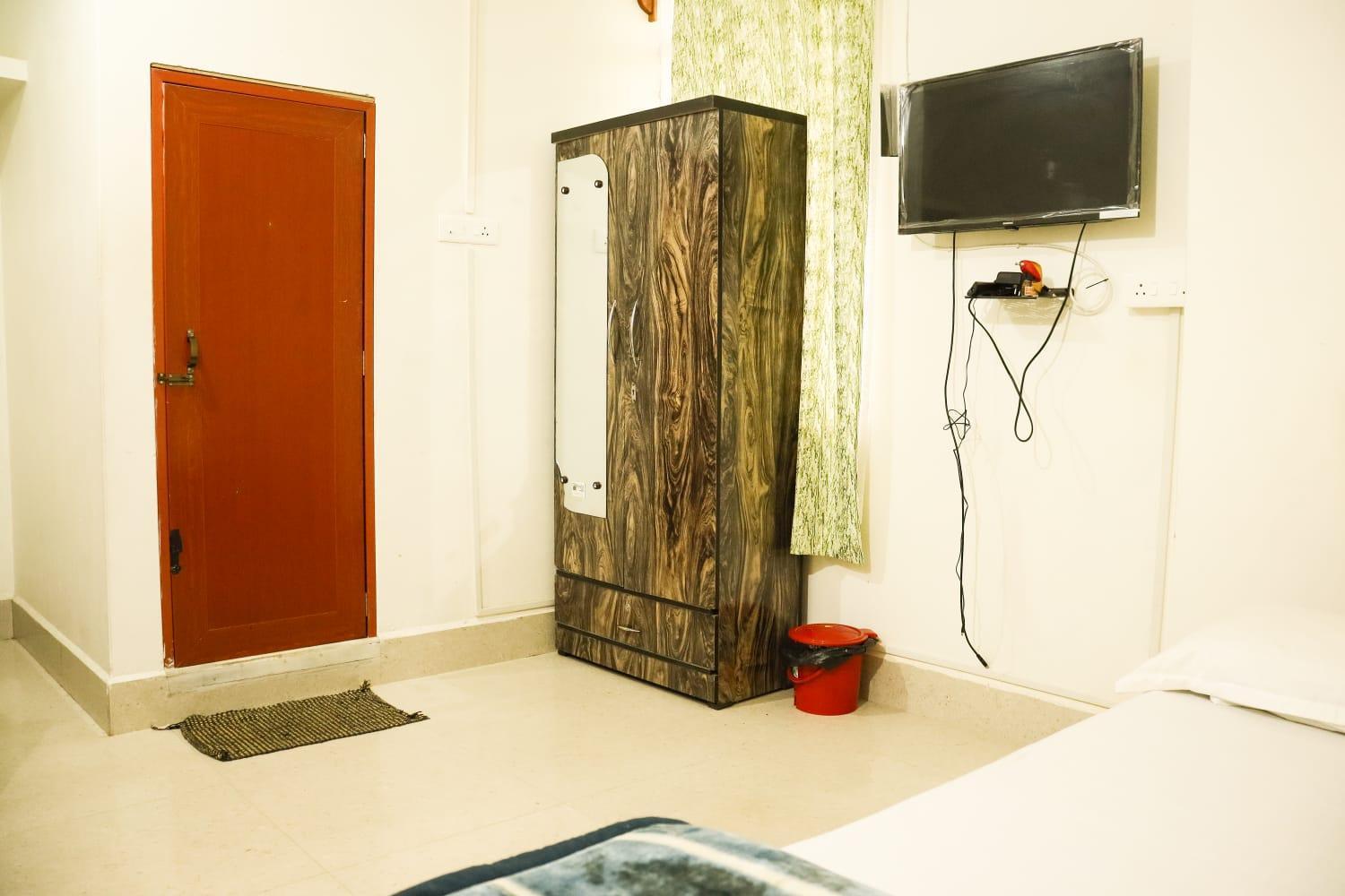 Pine Tree Lodge Shillong Buitenkant foto