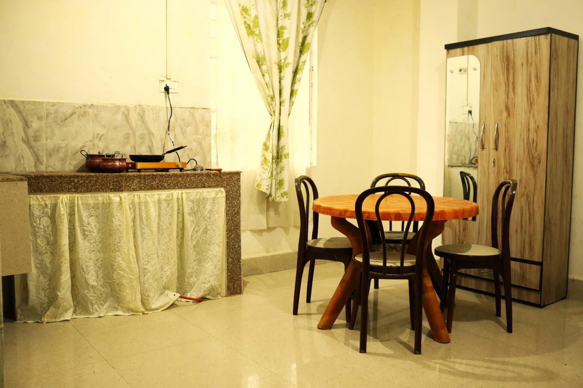 Pine Tree Lodge Shillong Buitenkant foto