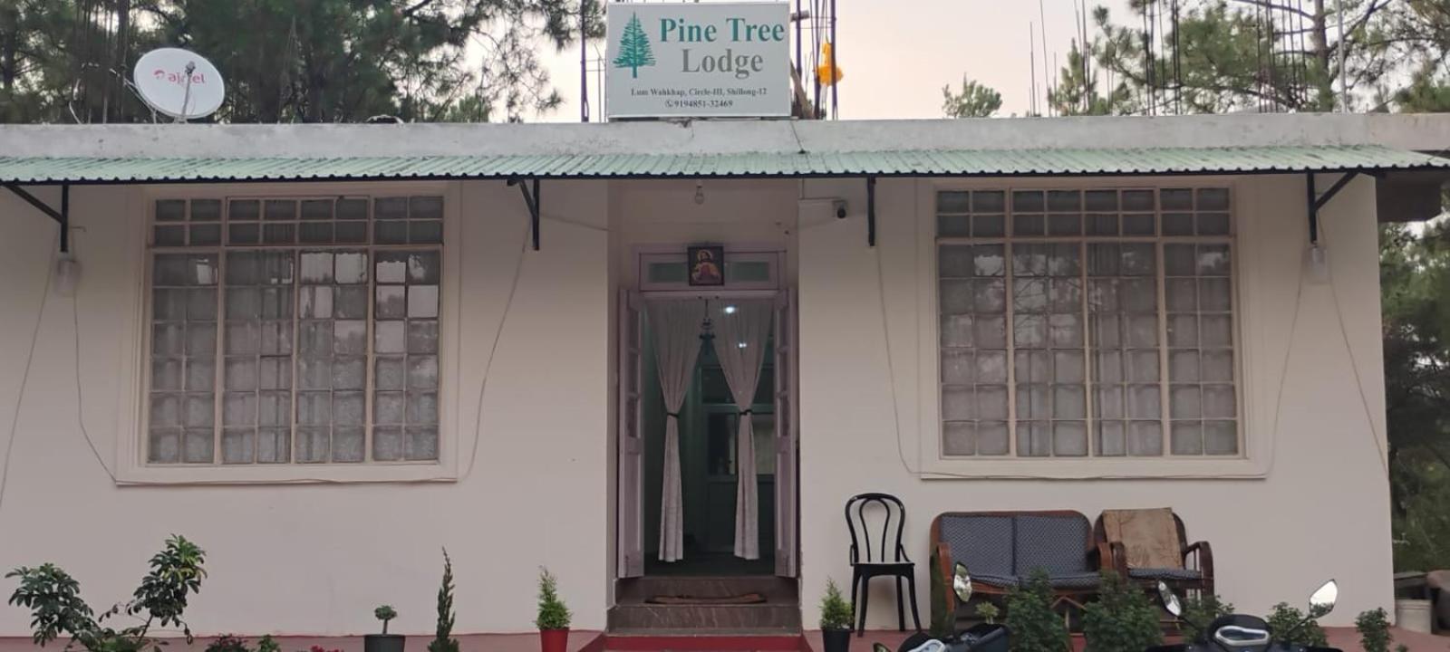 Pine Tree Lodge Shillong Buitenkant foto